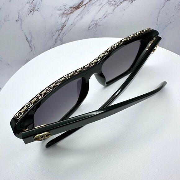 New CHANEL Sunglasses - Picture 7 of 16